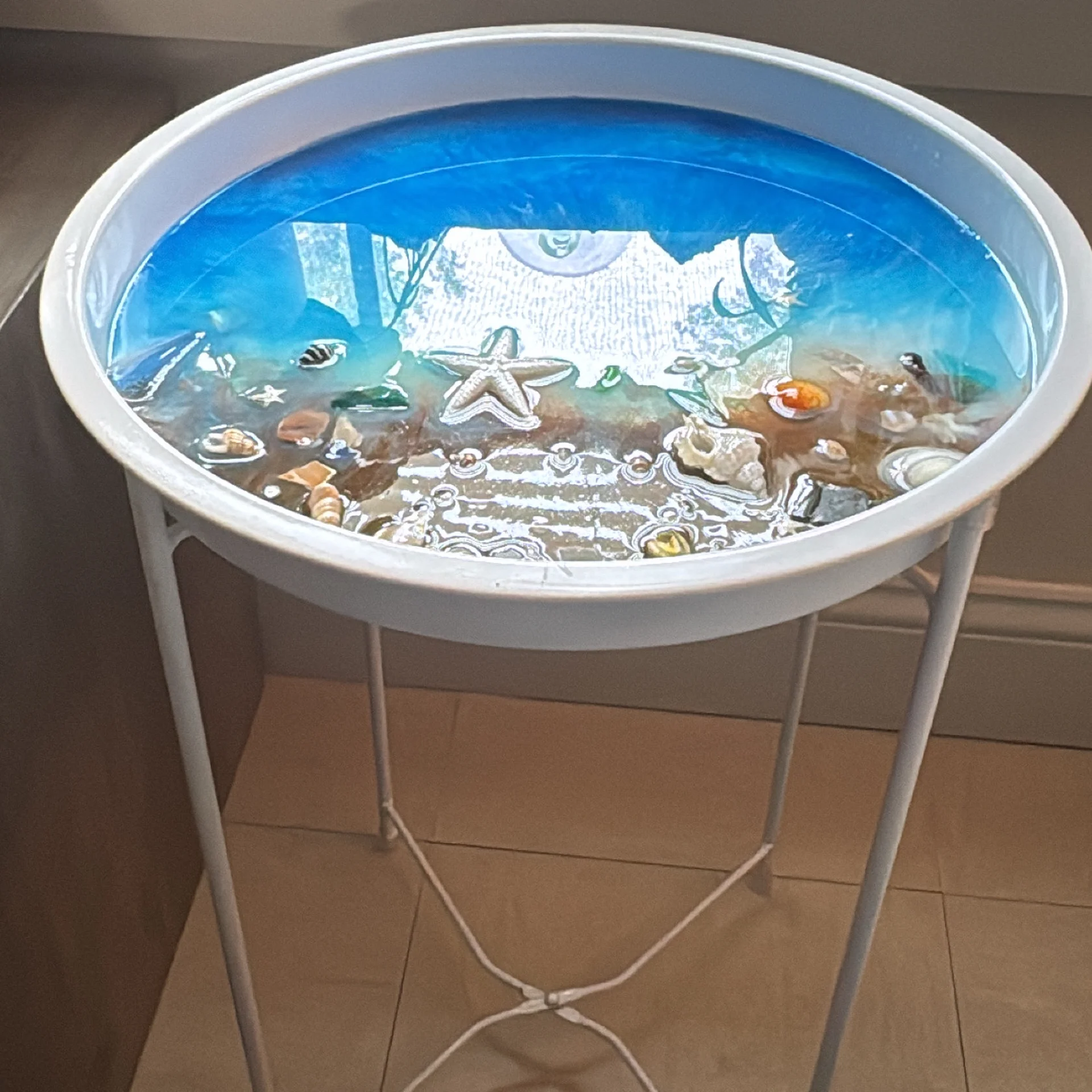 Side Tray Table with removable Tray with real shells